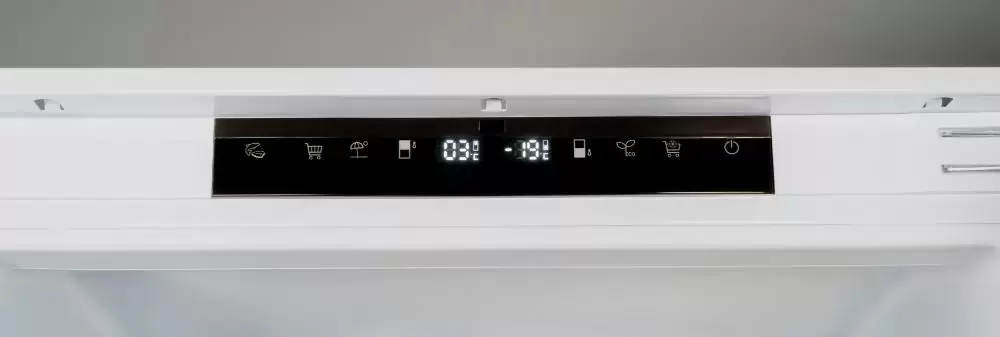 Встраиваемый холодильник 70 см Bertazzoni REF704BBNPTC